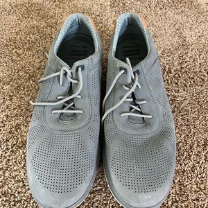 Johnston & Murphy Gray Oxfords with Minimalist Design